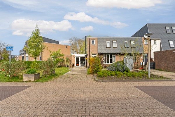 01_Tjalk 33 9 - Lelystad.jpg